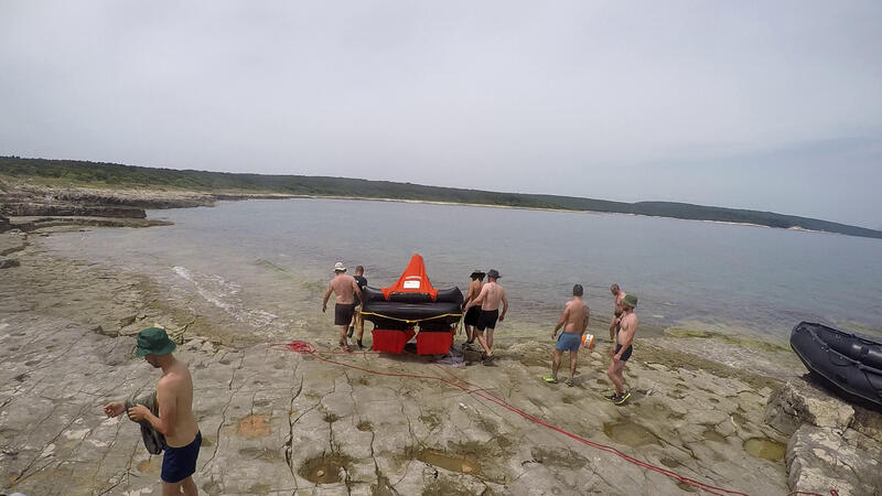 18_zattera_7 (1)
Keywords: coastal survival croazia rescue scuba apnea wolfpack corso sopravvivenza in ambiente costiero